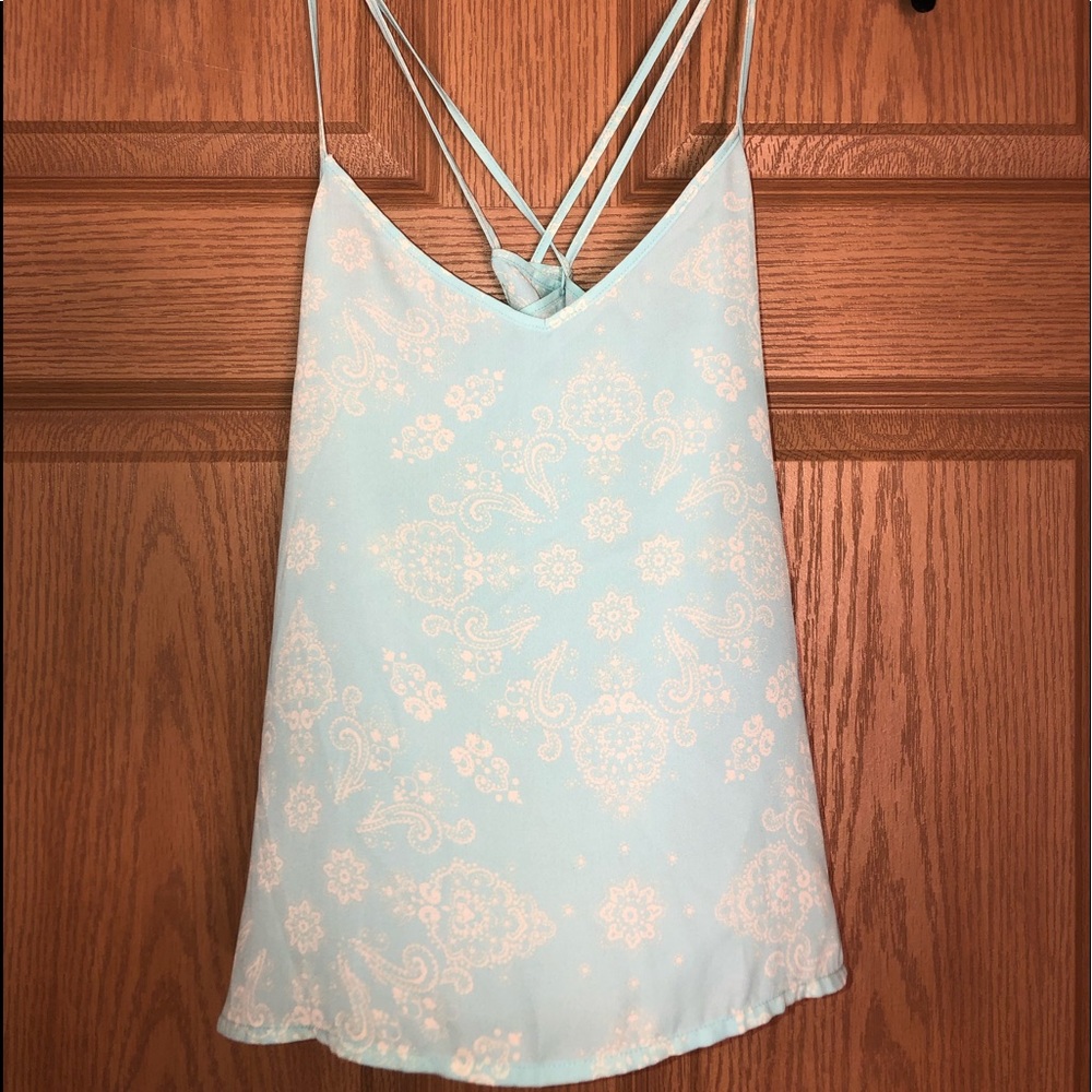 Hollister Tank